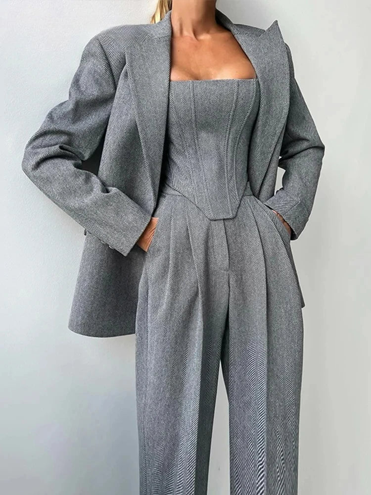Dolce™ - Three-piece set with double jacket