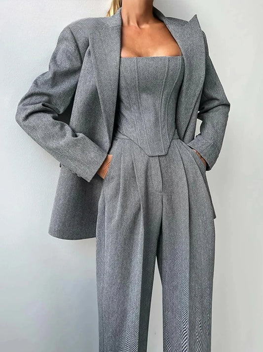 Dolce™ - Three-piece set with double jacket